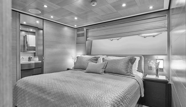 LOANA yacht for sale 12