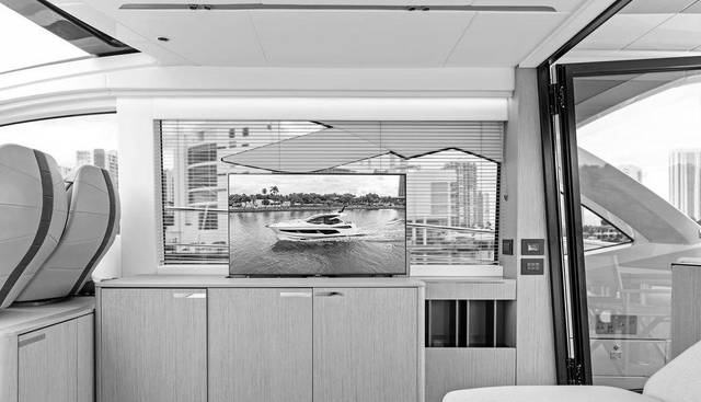 PREDATOR EVO yacht for sale 23