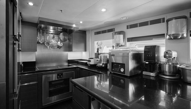 SANAM yacht for sale 32
