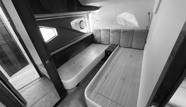 noname yacht for sale 30