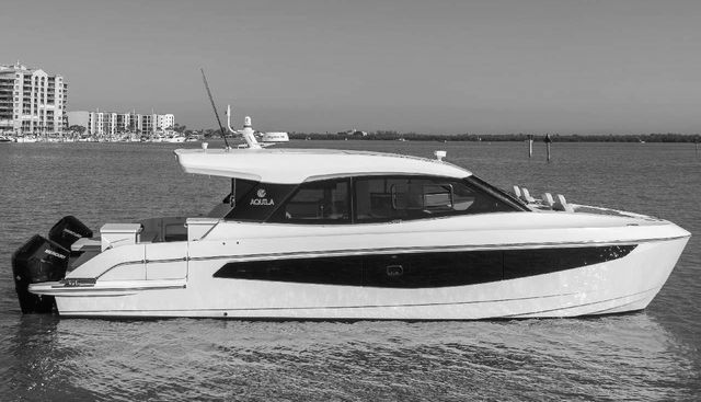 Aquila 42 Coupe yacht for sale 35