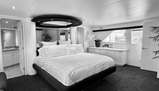 Three Blessings yacht for sale 54