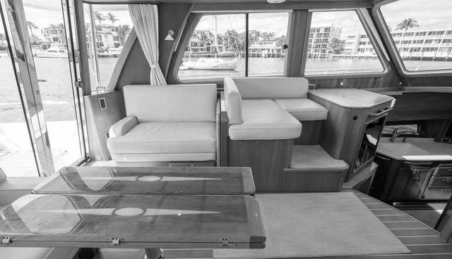 PINCH ME yacht for sale 30