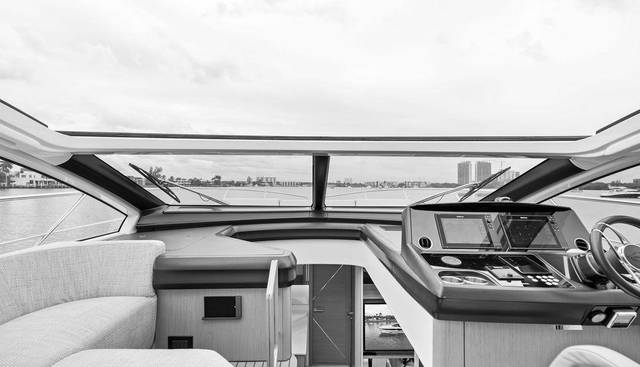 PREDATOR EVO yacht for sale 32
