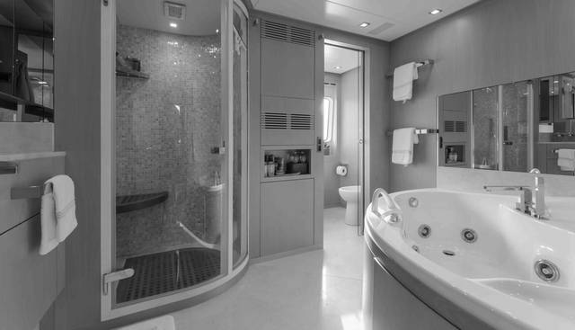 COCONUTS yacht for sale 10