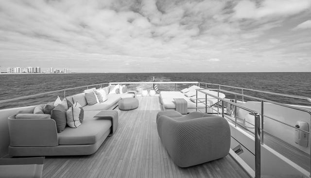 XWAVE yacht for sale 33