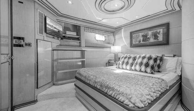 Entourage yacht for sale 53
