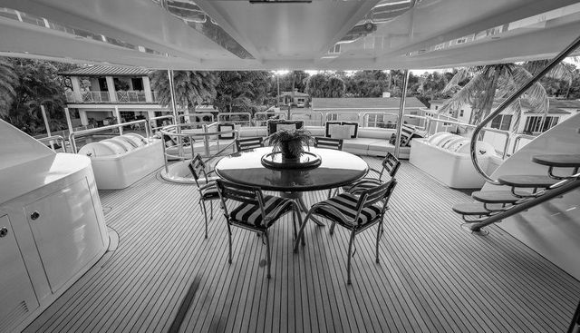 TRUE NORTH yacht for sale 38