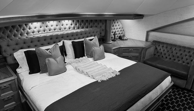 COLUMBUS yacht for sale 14
