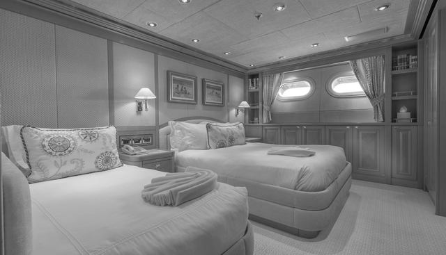 LAUREL yacht for sale 37