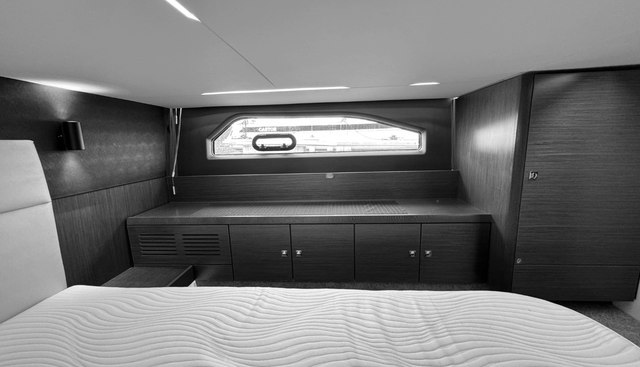 Roxy 2 yacht for sale 22