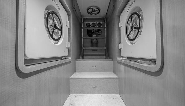 SEASCAPE V yacht for sale 94
