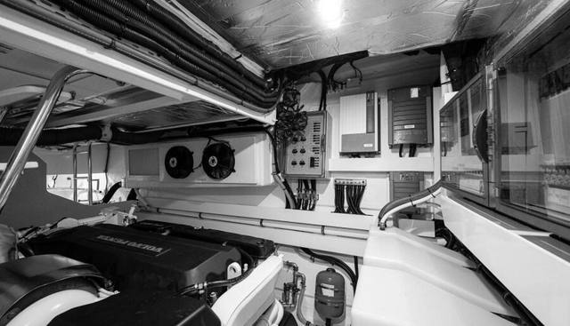 Greyhound yacht for sale 78