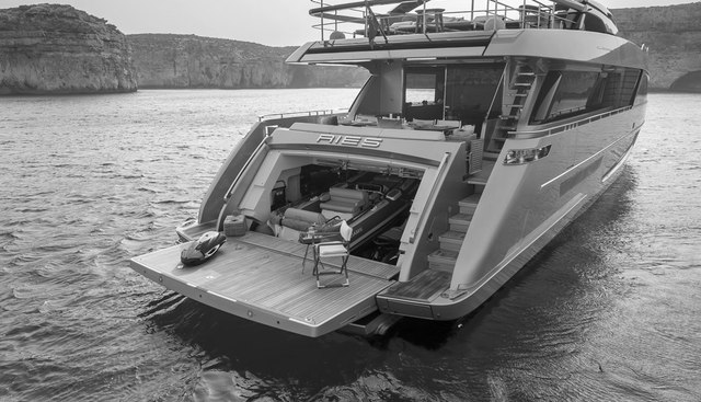RIES yacht for sale 5