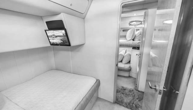 AQUA yacht for sale 25