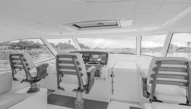 Commodore Two yacht for sale 34