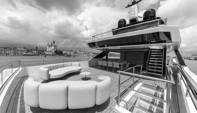 VAYUS yacht for sale 38