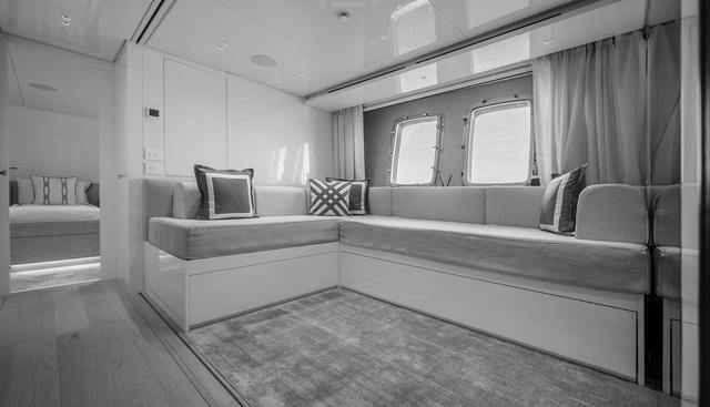 LA LUNA yacht for sale 20