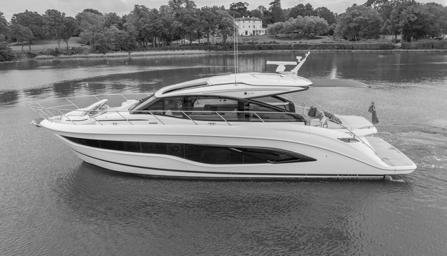 V55102 yacht for sale 5