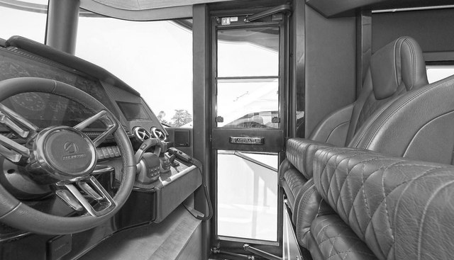 noname yacht for sale 33
