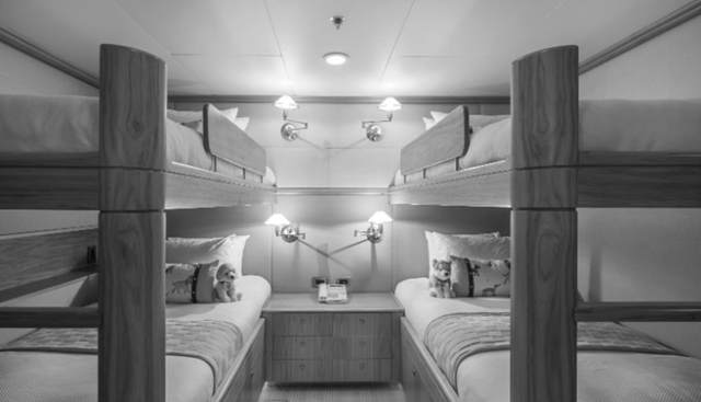 4*PUPPIES yacht for sale 25