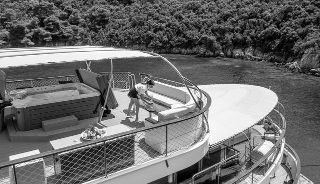DONNA DEL MARE yacht for sale 3