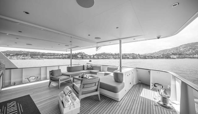 SYNTHESIS 66 yacht for sale 42