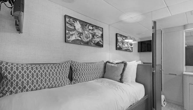 ADVENTURER yacht for sale 29