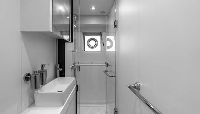 Aurelius yacht for sale 34