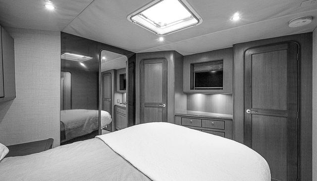noname yacht for sale 32