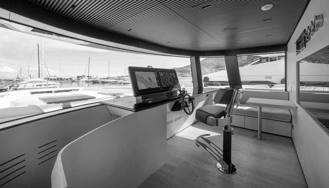 SP110-03 yacht for sale 17