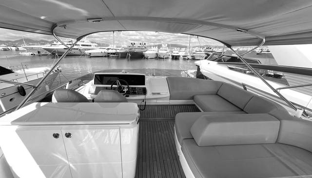 F55 yacht for sale 8