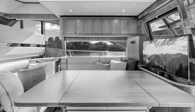 54 DAYBRIDGE yacht for sale 18