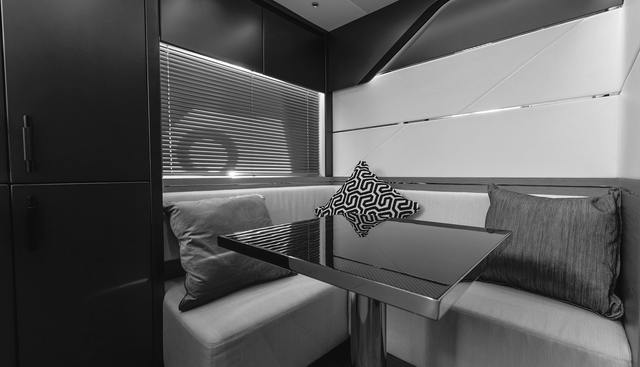 1192475 yacht for sale 32