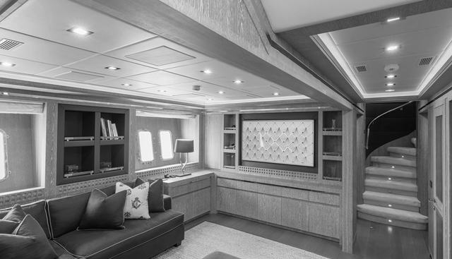 ROYALE X yacht for sale 17