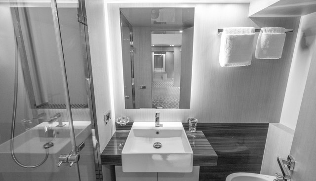 Sea Metri V yacht for sale 37