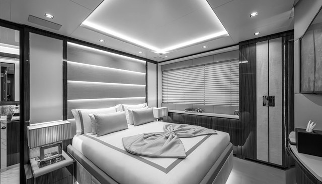GOLDENEYE yacht for sale 23