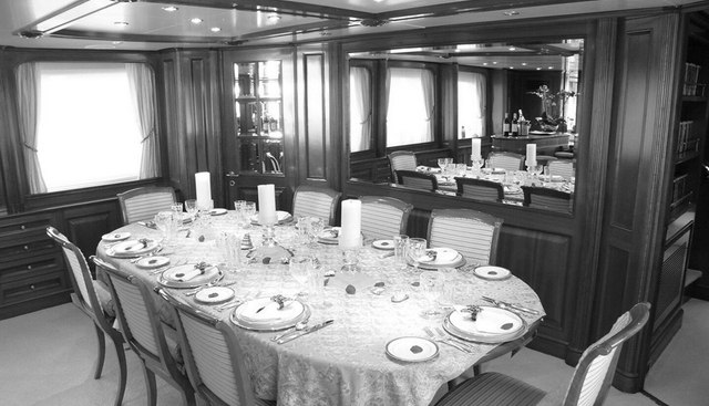 BLIND DATE TOO yacht for sale 28
