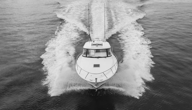 Commodore Two yacht for sale 12