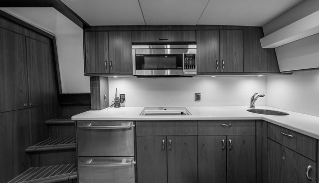 FISH COMPANY yacht for sale 27