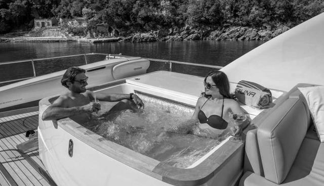 LARIMAR II yacht for sale 9
