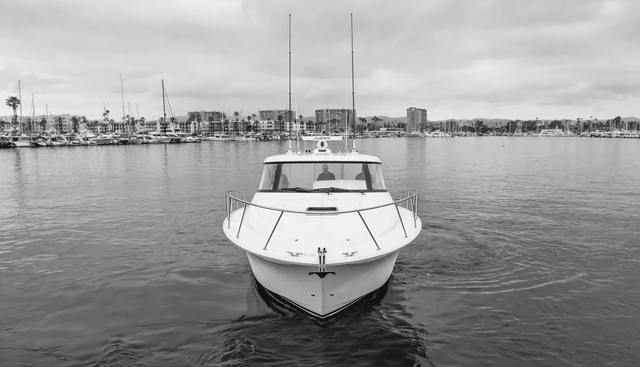 Commodore Two yacht for sale 24