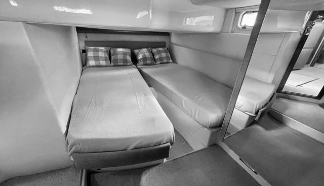 Fairline Targa 38 yacht for sale 25