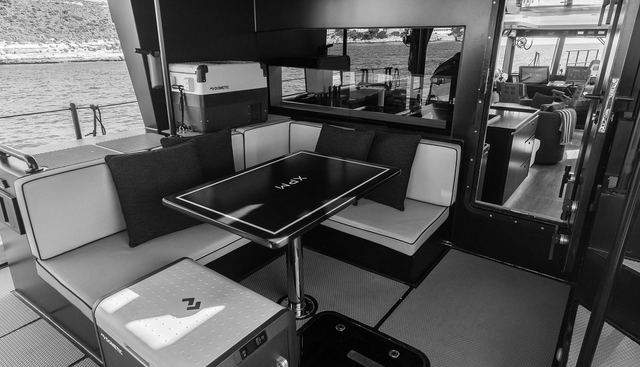 VANGUARD yacht for sale 7