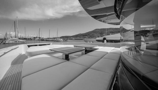 SP110-03 yacht for sale 3