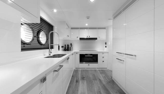 Project Hekate P372 yacht for sale 28