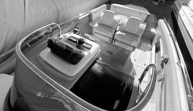 INCHA yacht for sale 12