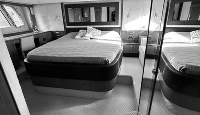 CHAMPAGNE yacht for sale 19