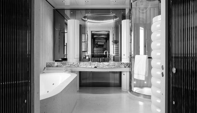 DREAMBOAT 1 yacht for sale 23