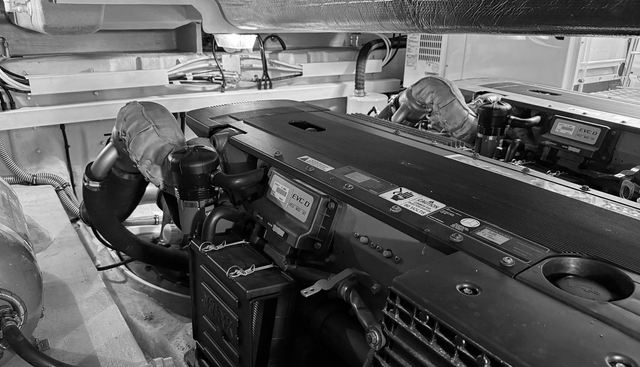 FAMIGLIA yacht for sale 24